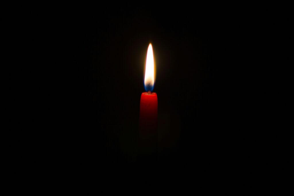 Sue Davis Death & Obituary: Halifax, West Yorkshire Mourns the Loss of a Beloved Mother and Friend
