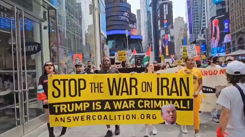 ‘Stop the War on Iran’: Mass Protests Erupt in New York After US Strikes Tehran
