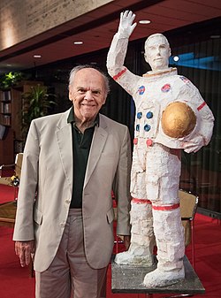 David Adickes Obituary: Renowned Sculptor and Painter, Creator of Monumental Works, Passes Away at 98